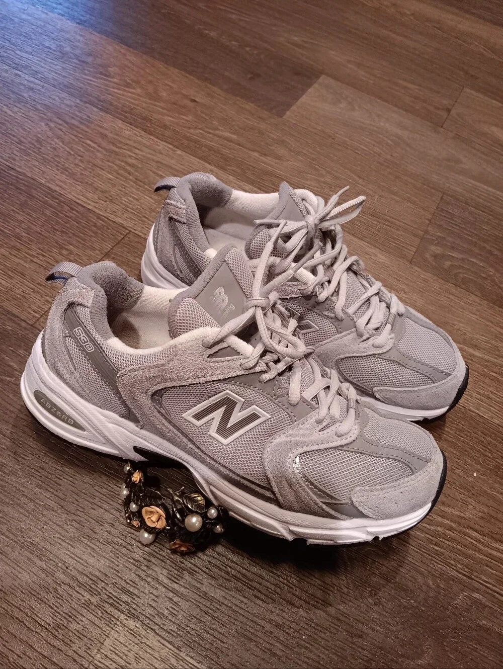 New Balance Women's Gray Mesh & Suede Sneakers Unisex Sz 7.5 Men 6